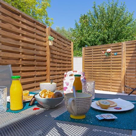 Appartement Jacuzzi 4 Etoiles Beaute - Mbroom Var Puget-sur Argens Exterior photo