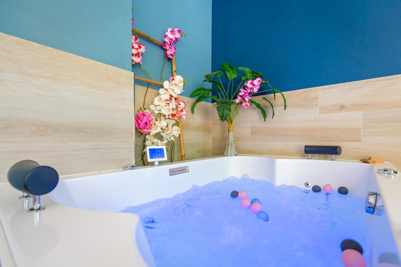 Appartement Jacuzzi 4 Etoiles Beaute - Mbroom Var Puget-sur Argens Exterior photo